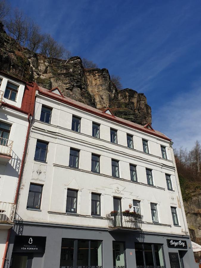 Penzion Via Ferrata Decin Kültér fotó